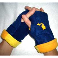 Michigan Reversible Fingerless Gloves